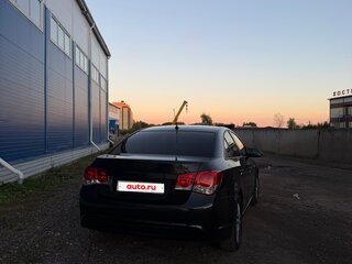 2013 Chevrolet Cruze I Рестайлинг, чёрный, 780000 рублей, вид 2