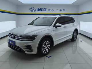 2020 Volkswagen Tiguan II Рестайлинг, белый, 1870000 рублей, вид 4