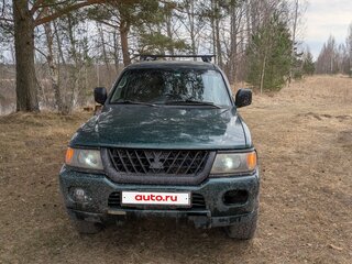 2001 Mitsubishi Montero Sport I, зелёный, 350000 рублей, вид 2