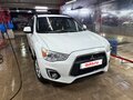 2014 Mitsubishi ASX I Рестайлинг, белый, 900000 рублей