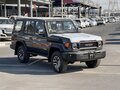 2026 Toyota Land Cruiser 76 70 Series Рестайлинг 2, чёрный - вид 2