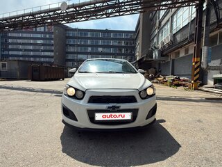 2013 Chevrolet Aveo II, белый, 550000 рублей, вид 3