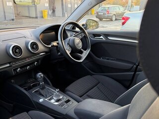 2018 Audi A3 III (8V) Рестайлинг, серый, 1630000 рублей, вид 3
