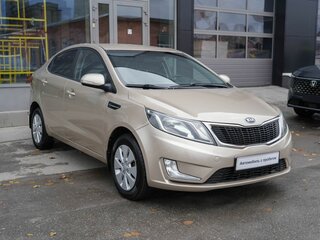 2014 Kia Rio 6-speed III, бежевый, 1020000 рублей, вид 3