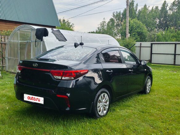2018 Kia Rio IV, чёрный, 1500000 рублей - вид 4