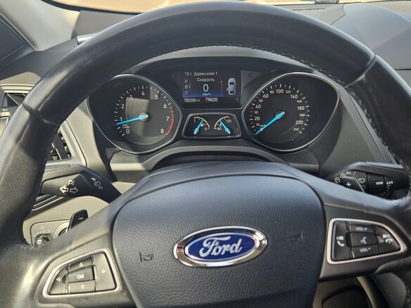 2018 Ford Kuga II Рестайлинг, белый, 1495000 рублей - вид 5