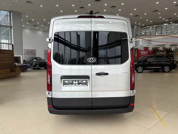 2025 Avior V90, серебристый, 5870000 рублей - вид 5