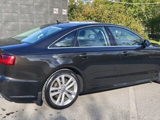 2016 Audi A6 IV (C7) Рестайлинг, чёрный, 3300000 рублей, вид 4