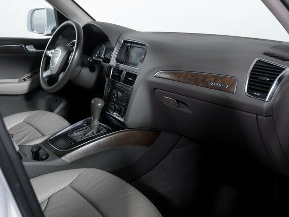 2010 Audi Q5 I (8R), белый, 1690000 рублей - вид 8
