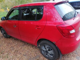2011 Skoda Fabia II Рестайлинг, красный, 210000 рублей, вид 5