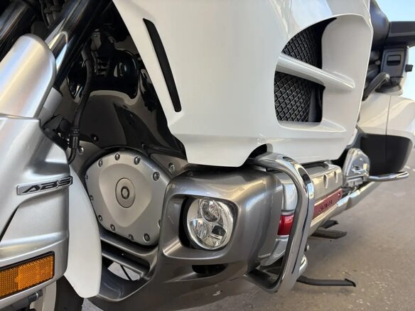 2013 Honda GL 1800 Gold Wing, белый - вид 5