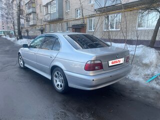 2001 BMW 5 серии 525i IV (E39) Рестайлинг, серебристый, 700000 рублей, вид 4