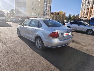 2012 Volkswagen Polo V, серебристый, 800000 рублей, вид 4