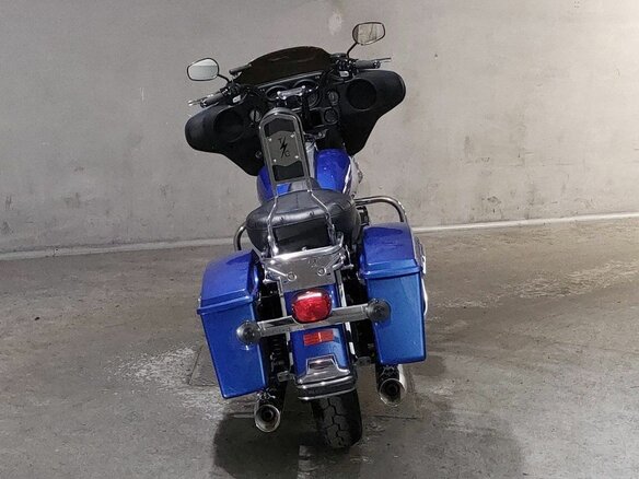 2007 Harley-Davidson Electra Glide, синий, 440000 рублей - вид 5