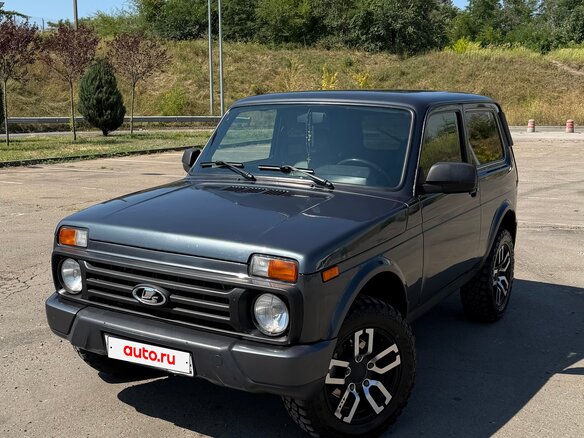 2019 Lada (ВАЗ) 2121 (4x4) Urban I Рестайлинг (2020), серебристый