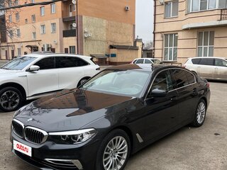2019 BMW 5 серии 520i VII (G30/G31/G38), серый, 1900000 рублей, вид 1