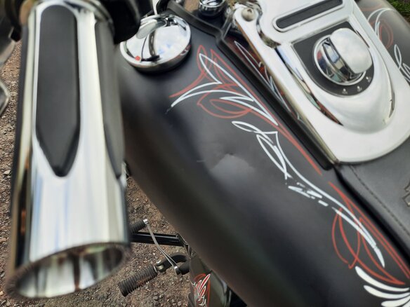 2012 Harley-Davidson Fat Bob, чёрный, 700000 рублей - вид 16