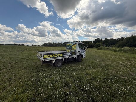 2002 Toyota Dyna, белый, 900000 рублей, вид 3