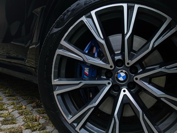 2020 BMW X7 40d I (G07), чёрный - вид 15