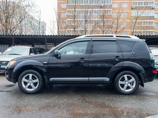 2008 Mitsubishi Outlander II, чёрный, 769000 рублей, вид 2