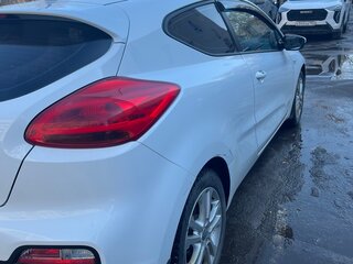2013 Kia Ceed II, белый, 1350000 рублей, вид 3