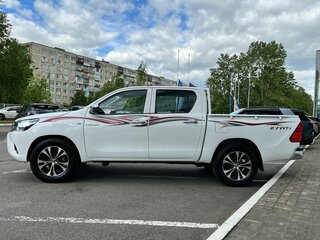 2021 Toyota Hilux VIII Рестайлинг 2, белый, 2770000 рублей, вид 4