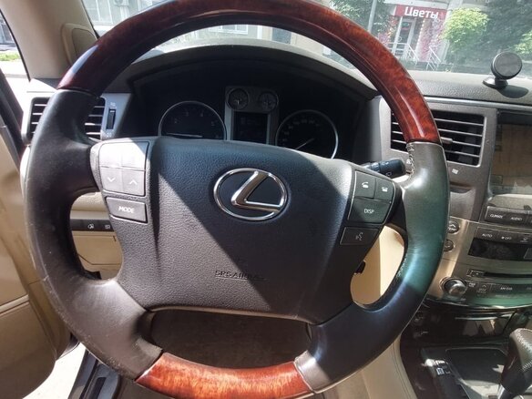 2009 Lexus LX 570 III, серый, 4000000 рублей - вид 7