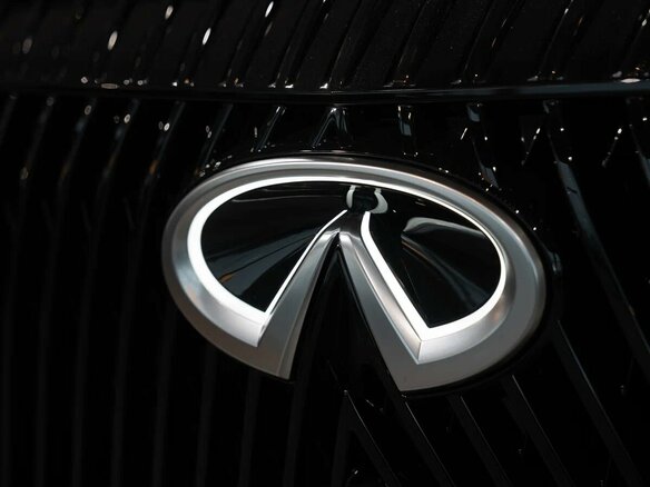 2025 Infiniti QX80 II, чёрный, 17990000 рублей - вид 7