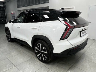 2024 Geely Atlas II, белый, 2500000 рублей, вид 4