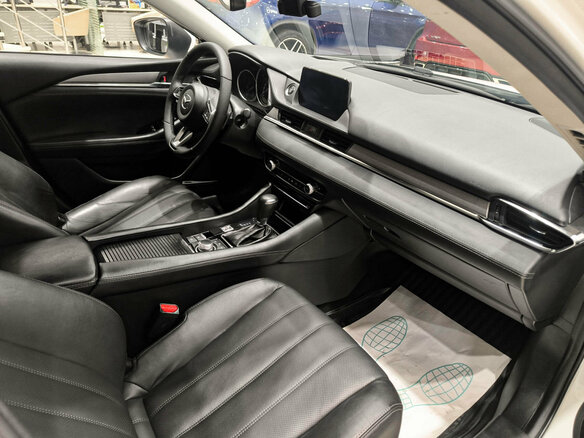 2019 Mazda 6 III (GJ) Рестайлинг 2, белый, 2500000 рублей - вид 10