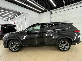 2026 Toyota Highlander IV (XU70), чёрный, 5350000 рублей, вид 4