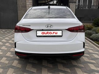 2020 Hyundai Solaris II Рестайлинг, белый, 1600000 рублей, вид 3