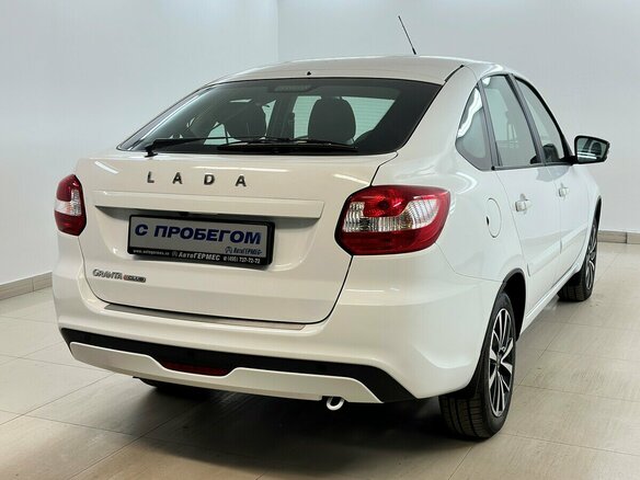 2025 Lada (ВАЗ) Granta I Рестайлинг, белый - вид 3