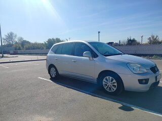 2011 Kia Carens II (UN), серебристый, 730000 рублей, вид 1