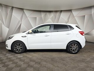 2016 Kia Rio III Рестайлинг, белый, 979000 рублей, вид 5