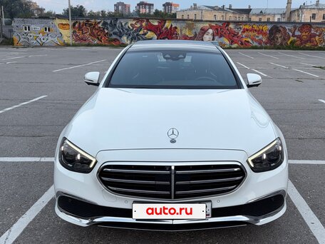 2022 Mercedes-Benz E-Класс 450 V (W213, S213, C238) Рестайлинг, белый, 6490000 рублей, вид 3