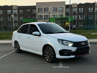 2025 Lada (ВАЗ) Granta Sportline I Рестайлинг, белый, 1170000 рублей, вид 4