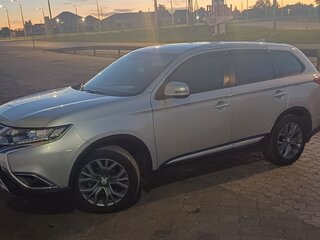 2021 Mitsubishi Outlander III Рестайлинг 3, серый, 2700000 рублей, вид 2