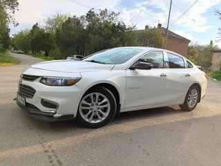 2017 Chevrolet Malibu IX, белый, 1000000 рублей, вид 1