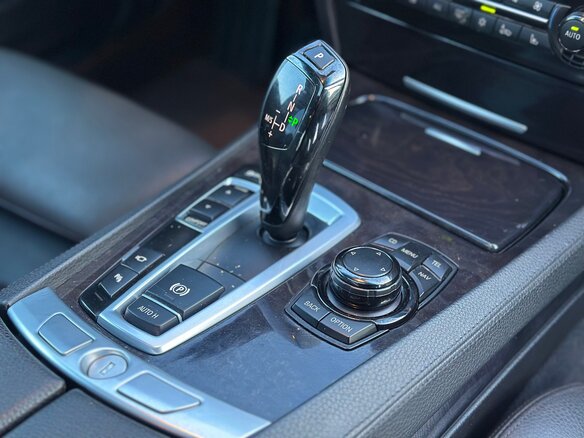 2008 BMW 7 серии 750i V (F01/F02/F04), чёрный, 1700000 рублей - вид 27