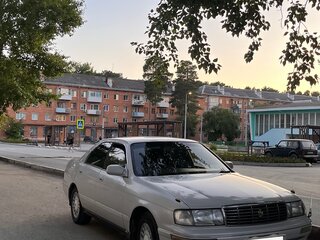 1991 Toyota Crown IX (S140), белый, 400000 рублей, вид 3