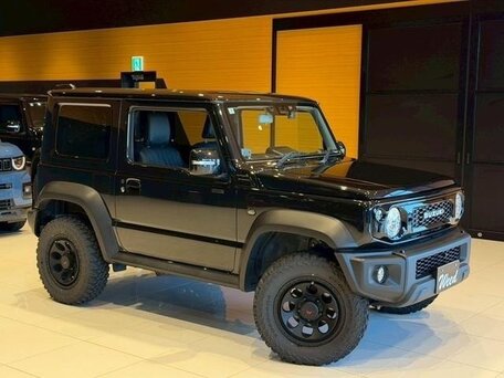 2023 Suzuki Jimny Sierra IV, чёрный, 1880008 рублей, вид 3