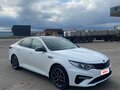 2018 Kia Optima IV Рестайлинг, белый, 1840000 рублей - вид 4