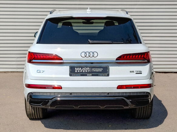 2020 Audi Q7 55 TFSI II (4M) Рестайлинг, белый, 5185000 рублей - вид 6