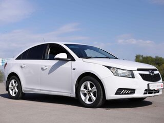 2014 Chevrolet Cruze I Рестайлинг, белый, 790000 рублей, вид 3