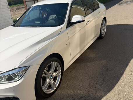 2018 BMW 3 серии 320i xDrive VI (F3x) Рестайлинг, белый, 3050000 рублей, вид 5