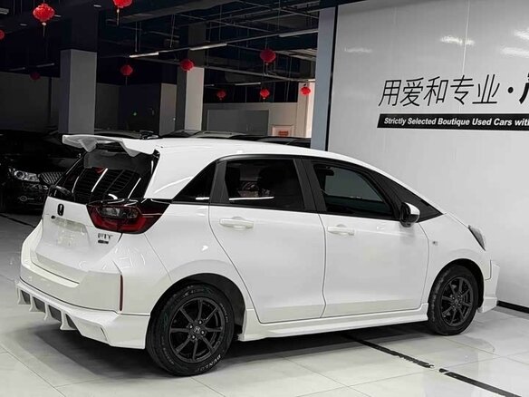 2022 Honda Fit Crosstar IV, белый - вид 5