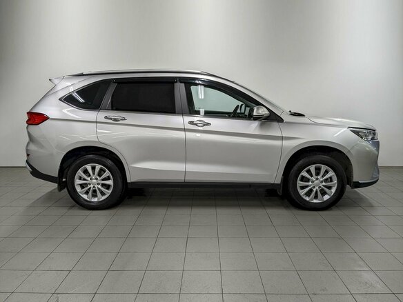 2023 Haval M6 II, серый, 1650000 рублей - вид 3
