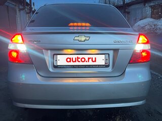 2011 Chevrolet Aveo I Рестайлинг, серебристый, 320000 рублей, вид 5