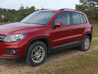 2011 Volkswagen Tiguan I Рестайлинг, красный, 1250000 рублей, вид 1
